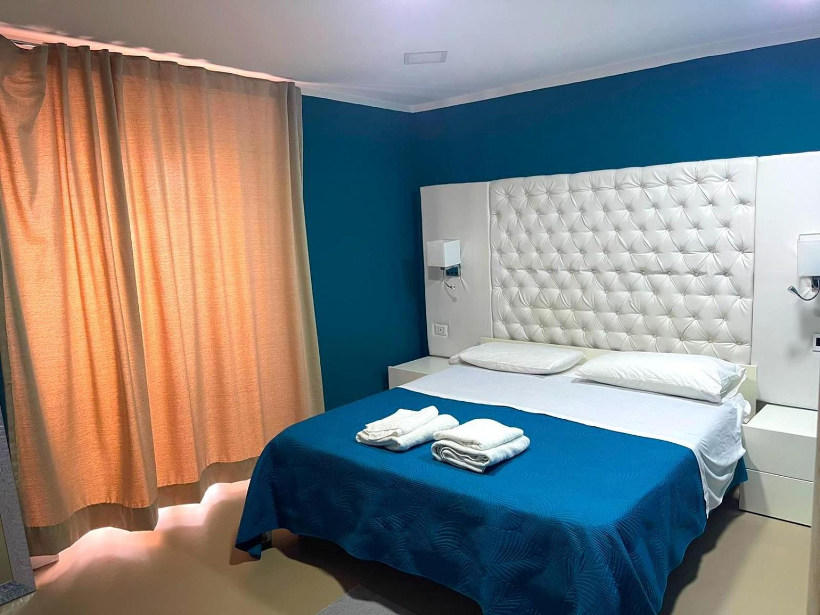 Bed And Breakfast Napoli Centro Storico Zewnętrze zdjęcie